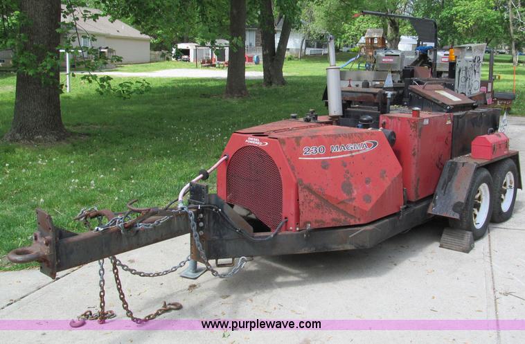 image for item F5062 2002 Cimline Magma 230 crack filler trailer