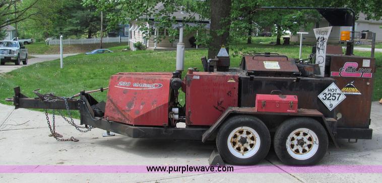 image for item F5062 2002 Cimline Magma 230 crack filler trailer