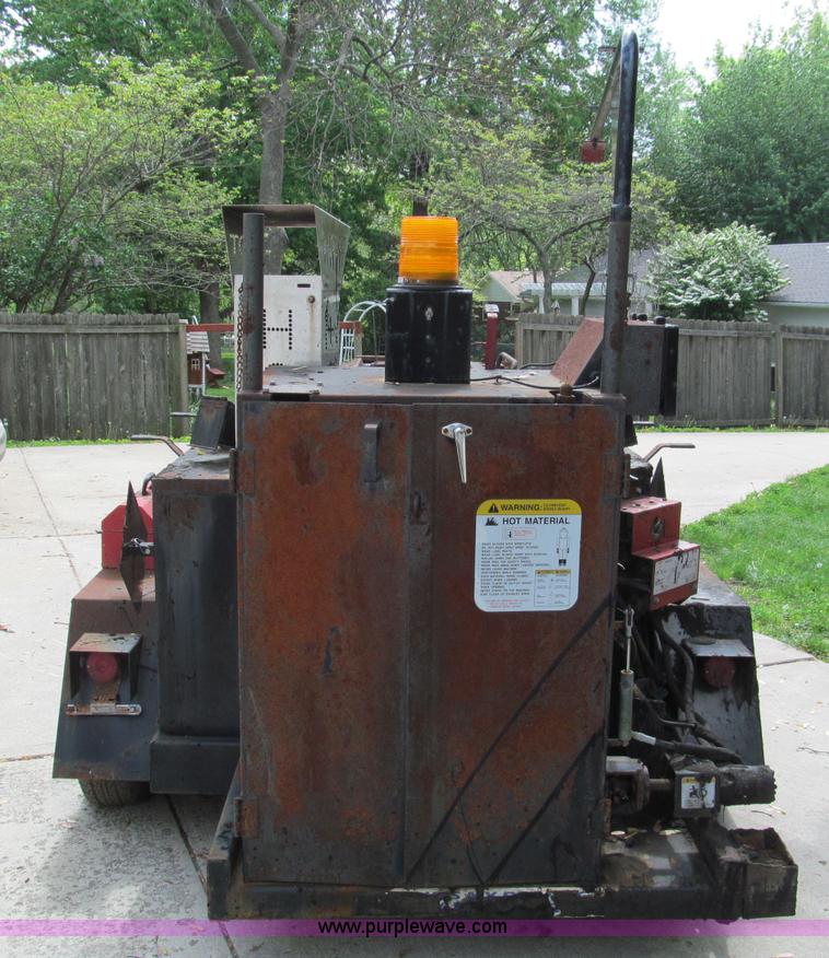 image for item F5062 2002 Cimline Magma 230 crack filler trailer