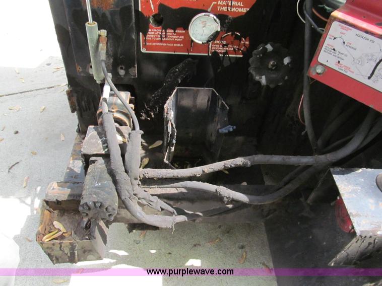 image for item F5062 2002 Cimline Magma 230 crack filler trailer