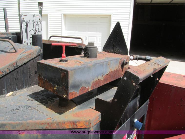 image for item F5062 2002 Cimline Magma 230 crack filler trailer