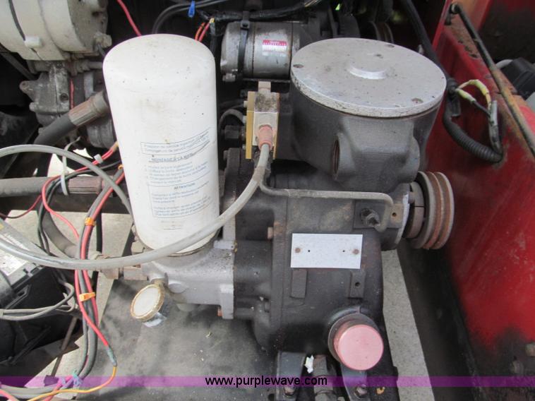 image for item F5062 2002 Cimline Magma 230 crack filler trailer