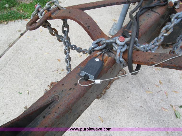 image for item F5062 2002 Cimline Magma 230 crack filler trailer