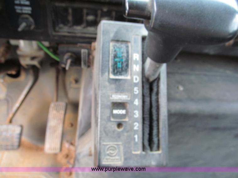 image for item F5067 1995 International 4900 dump truck