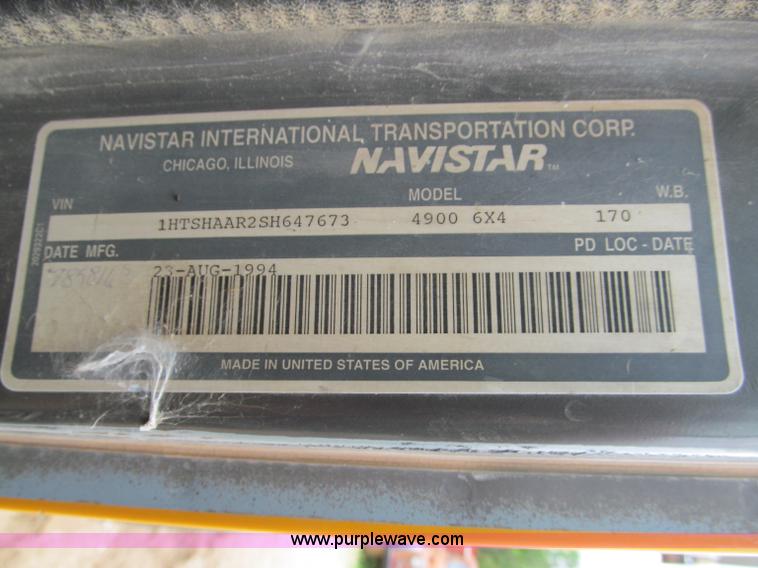 image for item F5067 1995 International 4900 dump truck