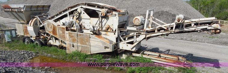 image for item G3197 Cedarapids portable roller bearing jaw rock crusher