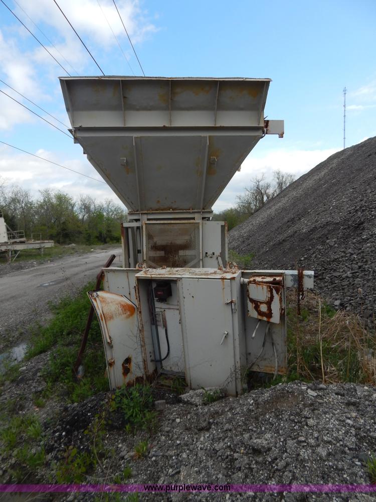 image for item G3197 Cedarapids portable roller bearing jaw rock crusher