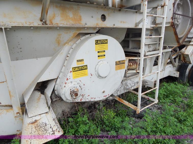 image for item G3197 Cedarapids portable roller bearing jaw rock crusher