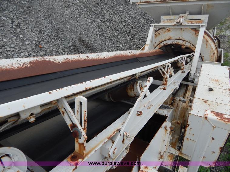 image for item G3197 Cedarapids portable roller bearing jaw rock crusher