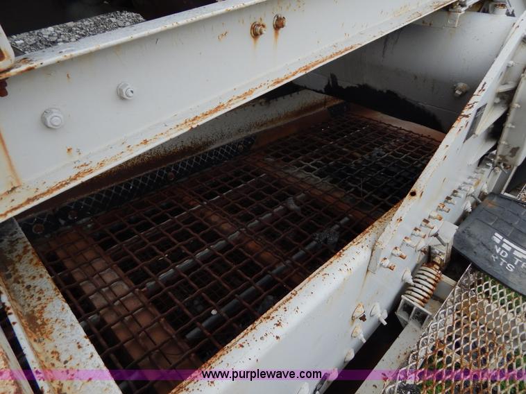 image for item G3197 Cedarapids portable roller bearing jaw rock crusher