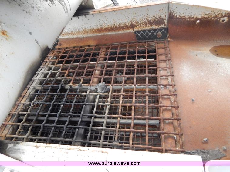 image for item G3197 Cedarapids portable roller bearing jaw rock crusher