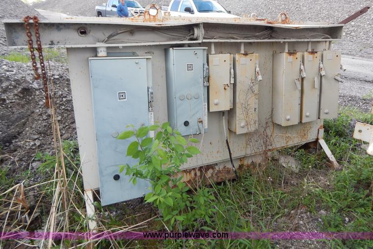 image for item G3197 Cedarapids portable roller bearing jaw rock crusher