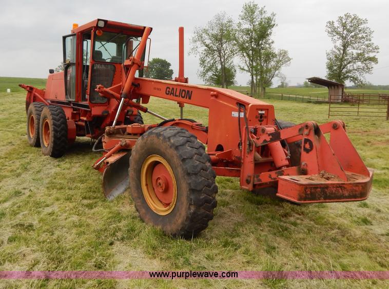 image for item G3199 1996 Galion 830B articulated motor grader