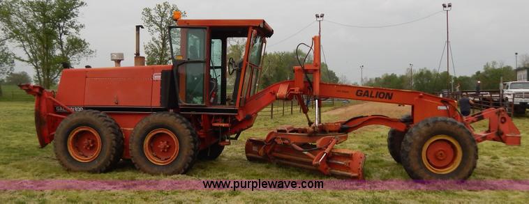 image for item G3199 1996 Galion 830B articulated motor grader