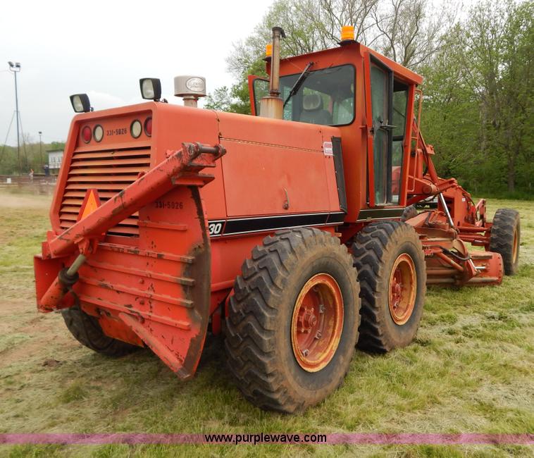 image for item G3199 1996 Galion 830B articulated motor grader