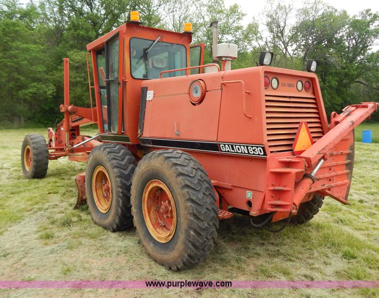 image for item G3199 1996 Galion 830B articulated motor grader