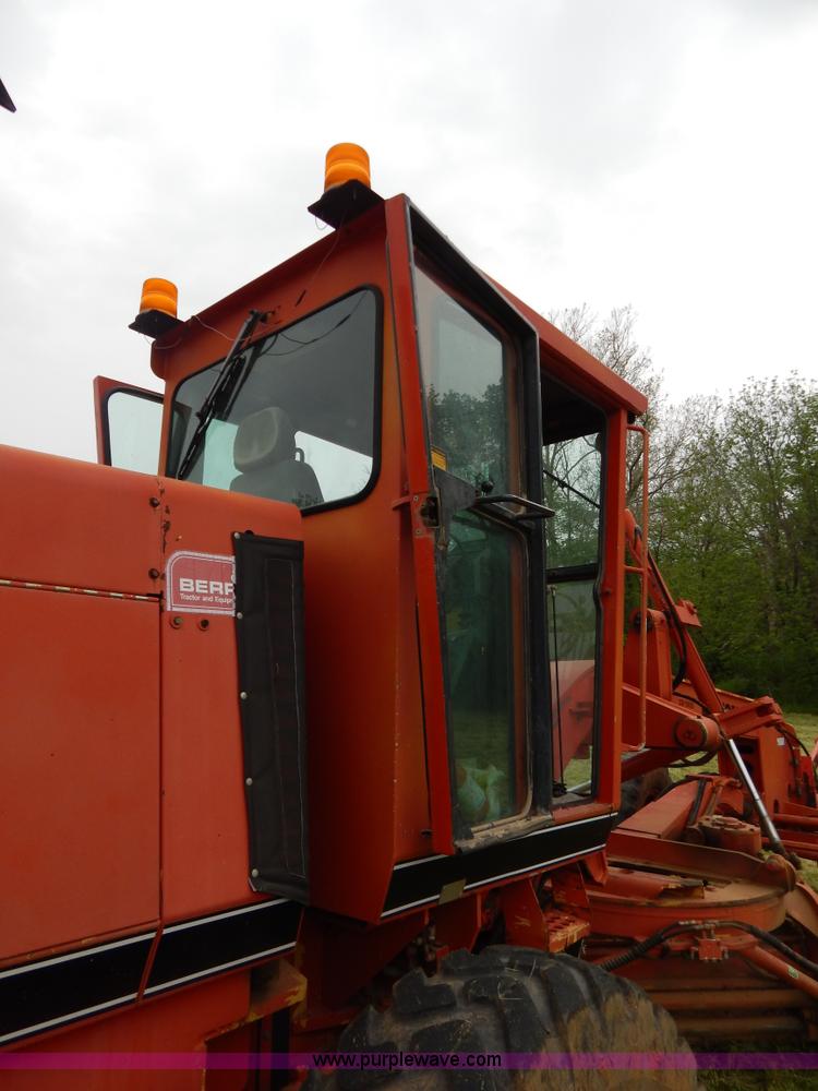 image for item G3199 1996 Galion 830B articulated motor grader