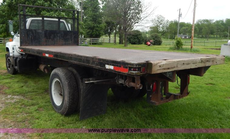 image for item G3207 1991 GMC TopKick dump truck