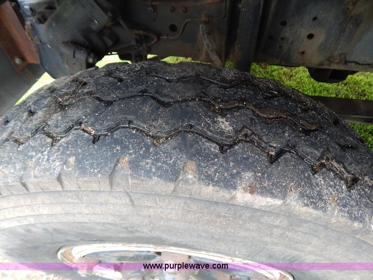 image for item G3207 1991 GMC TopKick dump truck