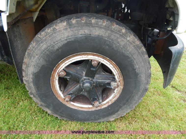 image for item G3207 1991 GMC TopKick dump truck