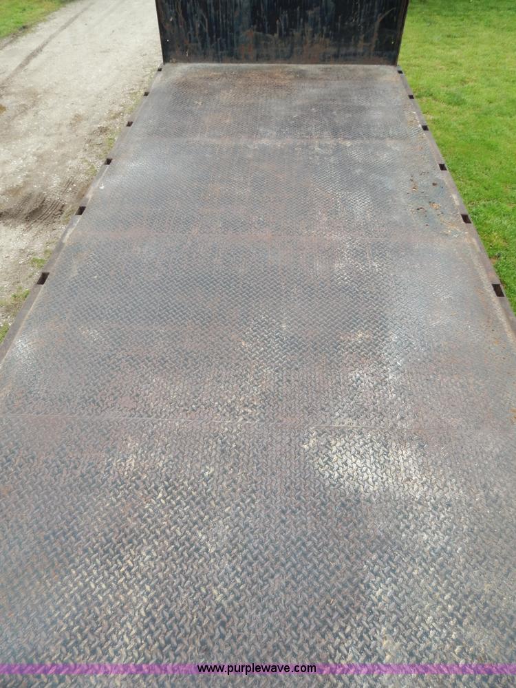 image for item G3207 1991 GMC TopKick dump truck