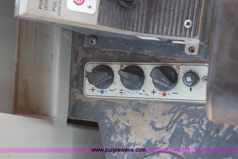 image for item G5271 2005 John Deere 655C track loader