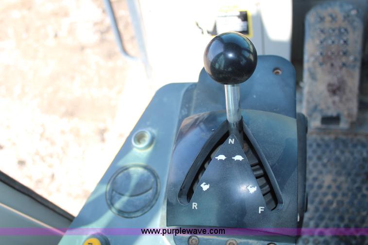 image for item G5271 2005 John Deere 655C track loader