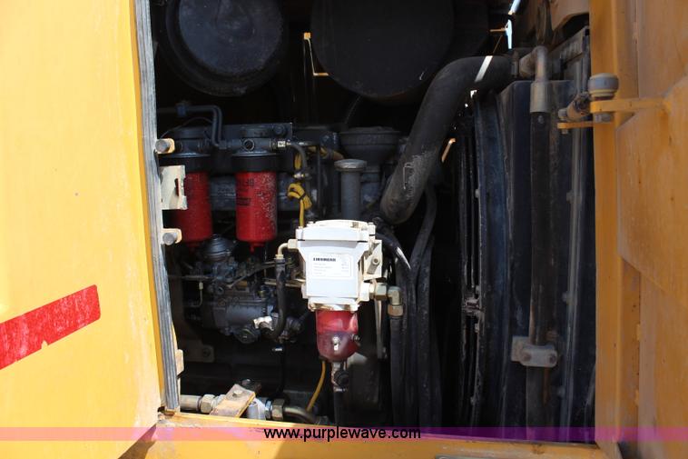 image for item G5271 2005 John Deere 655C track loader