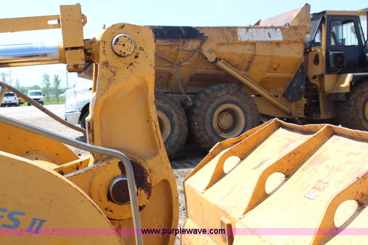 image for item G5271 2005 John Deere 655C track loader