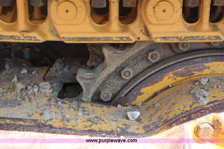 image for item G5271 2005 John Deere 655C track loader