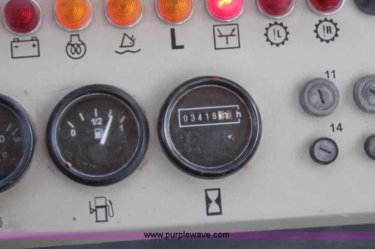 image for item G5272 2005 John Deere 655C track loader