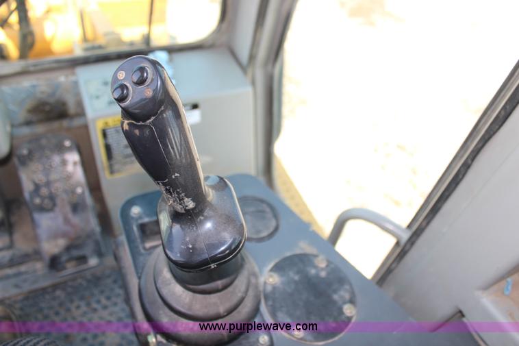 image for item G5272 2005 John Deere 655C track loader