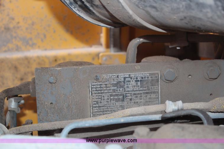 image for item G5272 2005 John Deere 655C track loader