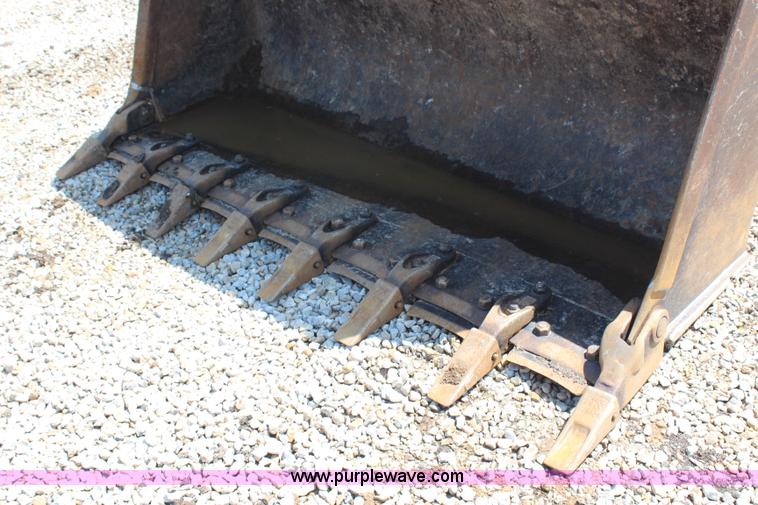 image for item G5272 2005 John Deere 655C track loader