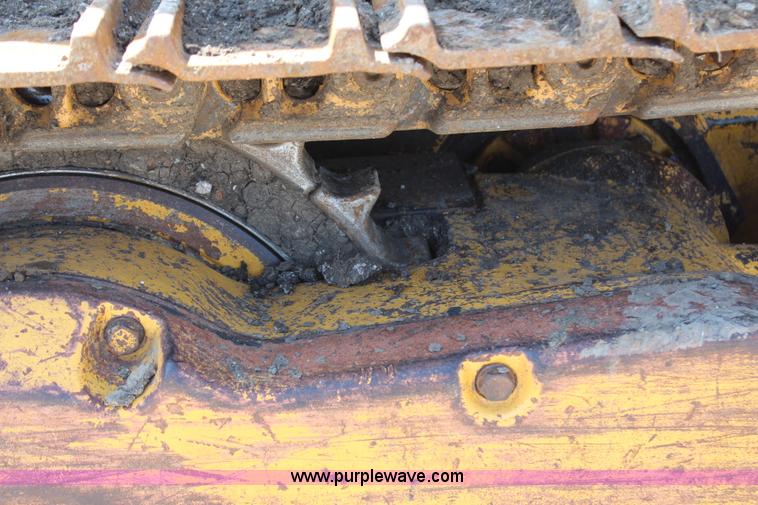 image for item G5272 2005 John Deere 655C track loader