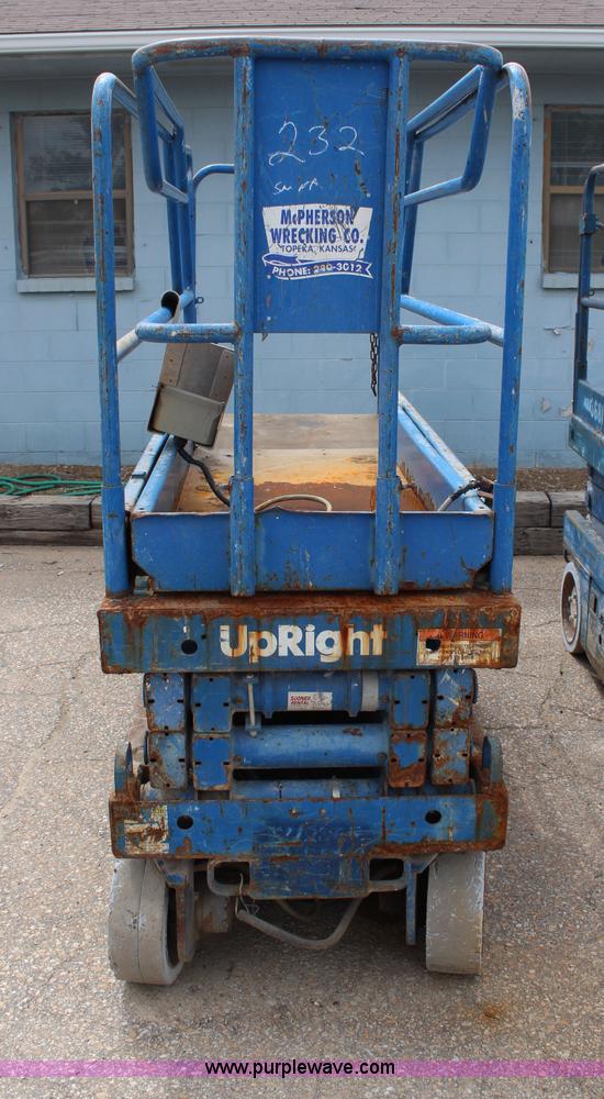 image for item G5285 Upright 20N electric scissor lift