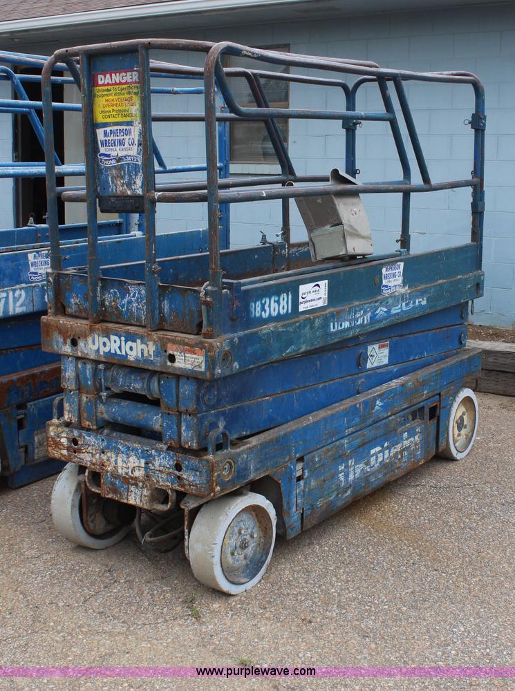 image for item G5286 Upright 20N electric scissor lift