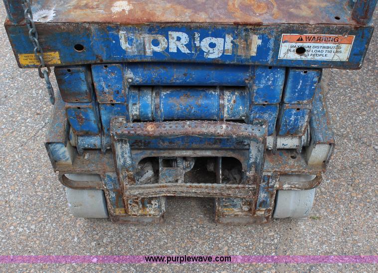 image for item G5286 Upright 20N electric scissor lift