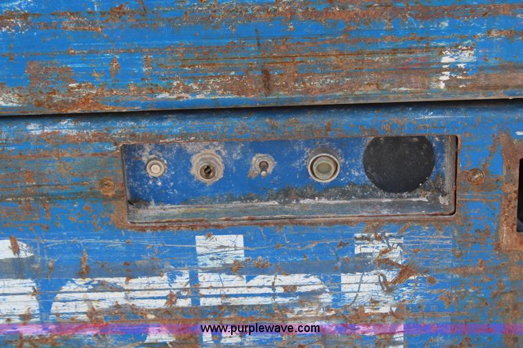 image for item G5286 Upright 20N electric scissor lift