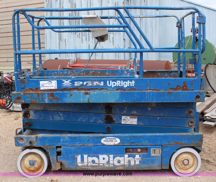 image for item G5287 Upright 26N electric scissor lift