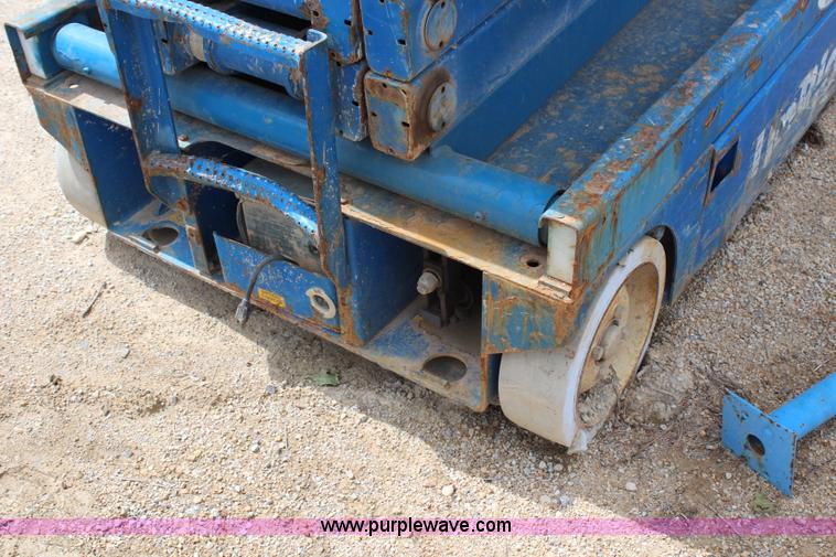 image for item G5287 Upright 26N electric scissor lift