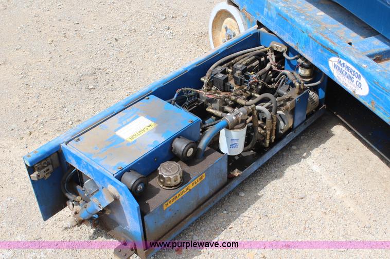 image for item G5287 Upright 26N electric scissor lift