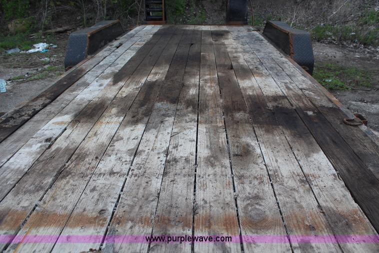 image for item G5480 2008 Load Trail 20' trailer