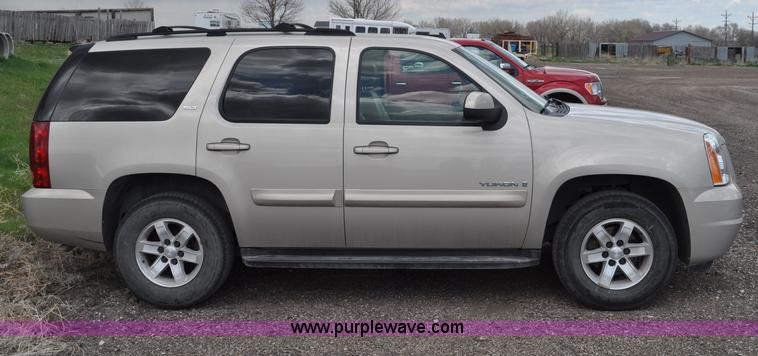 image for item G6022 2007 GMC Yukon SLT SUV
