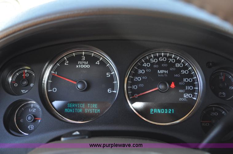 image for item G6022 2007 GMC Yukon SLT SUV