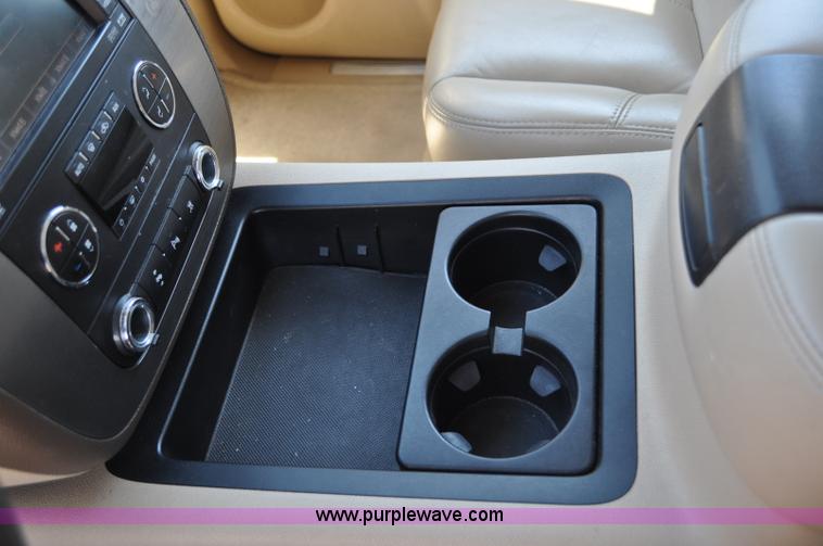 image for item G6022 2007 GMC Yukon SLT SUV