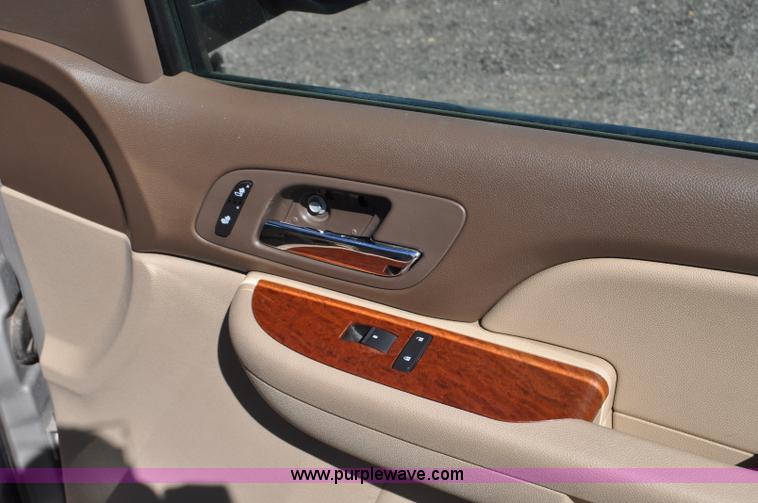 image for item G6022 2007 GMC Yukon SLT SUV