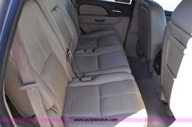 image for item G6022 2007 GMC Yukon SLT SUV