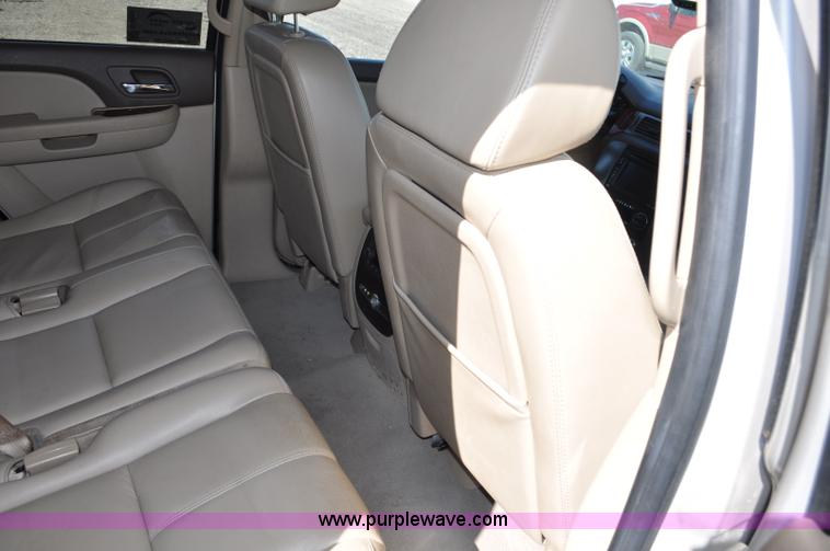 image for item G6022 2007 GMC Yukon SLT SUV