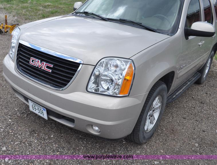 image for item G6022 2007 GMC Yukon SLT SUV